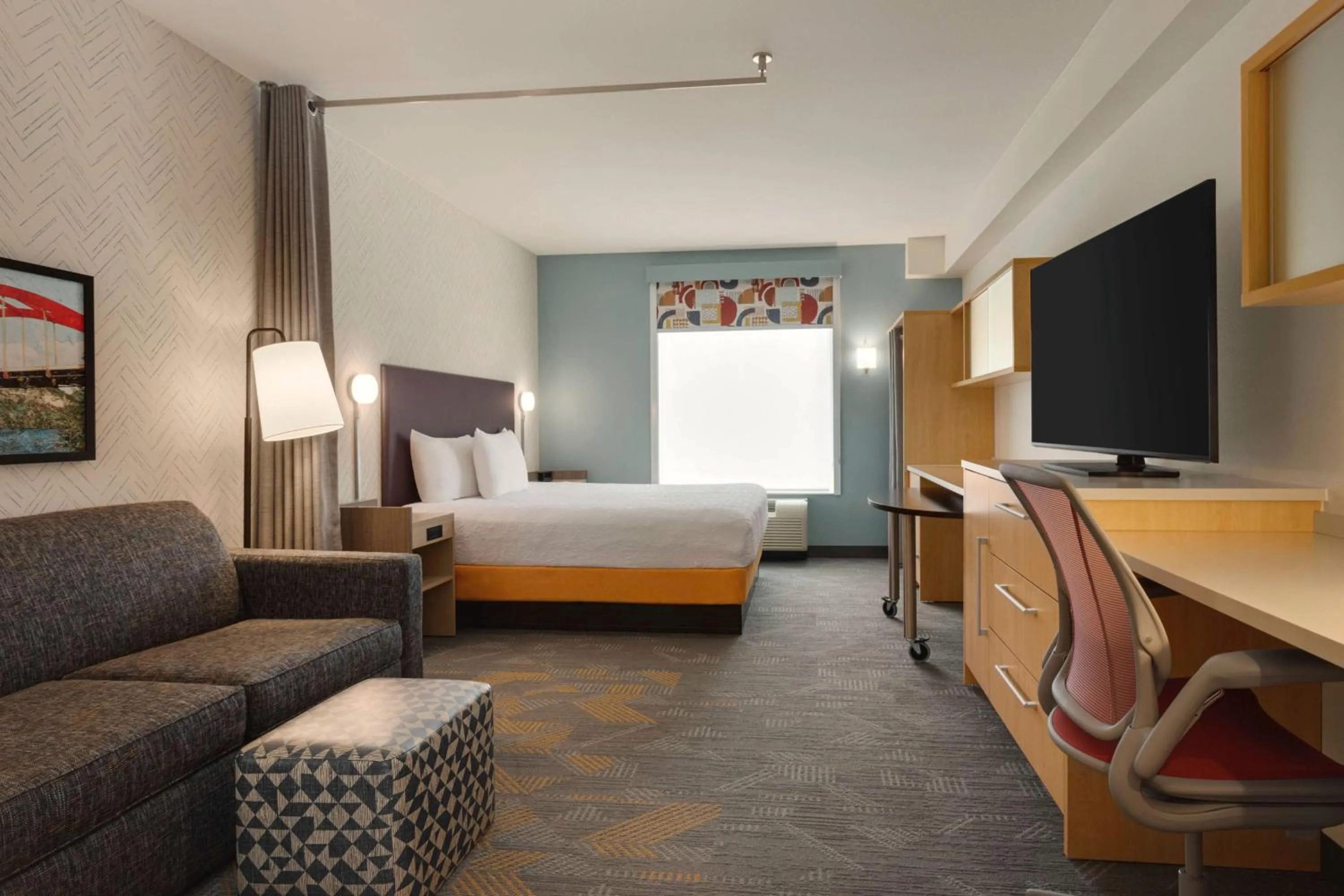 Living room, Bed in Home2 Suites by Hilton Austin North/Near the Domain, TX