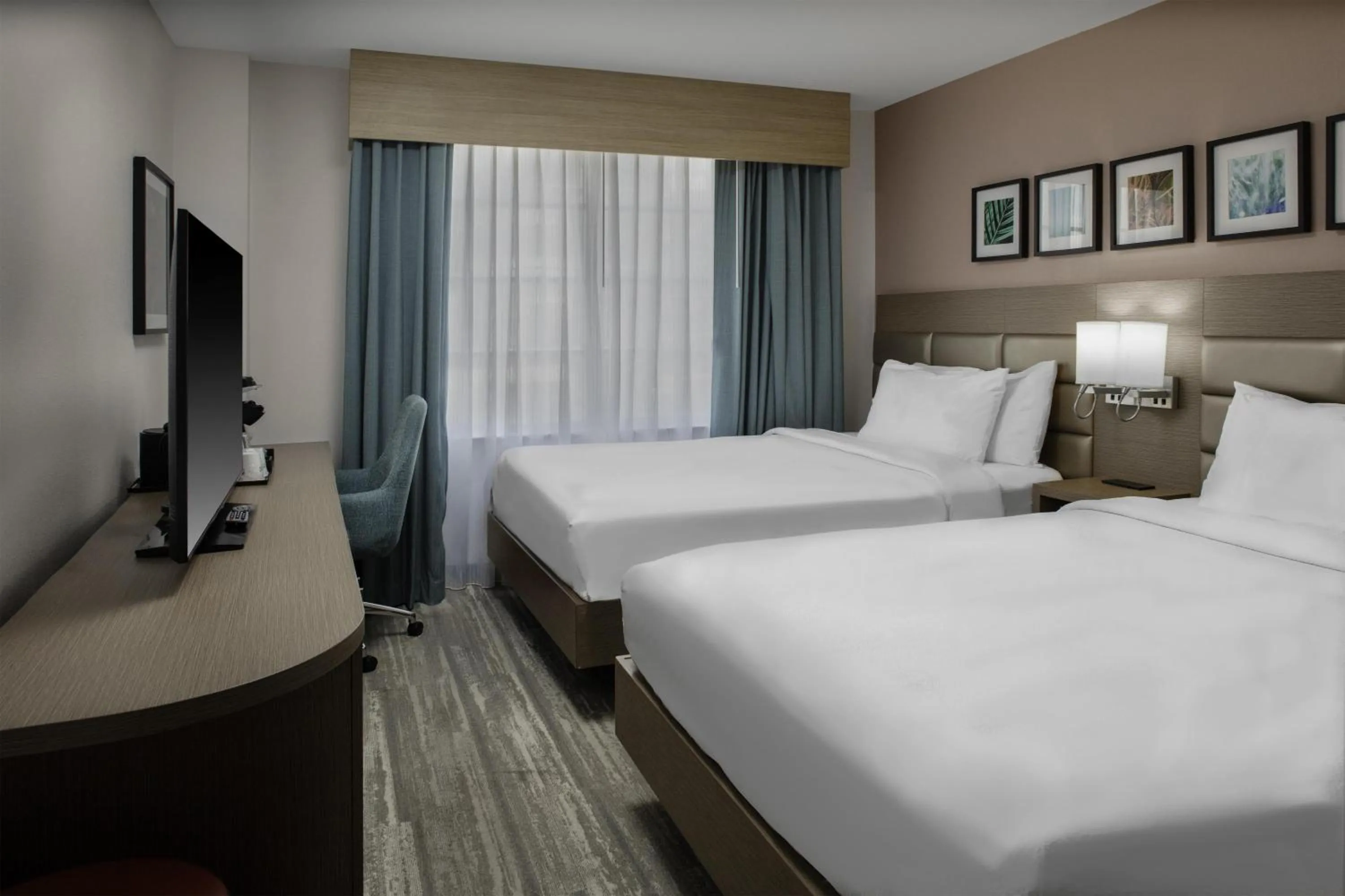 Bed in Hilton Garden Inn Miami South Beach