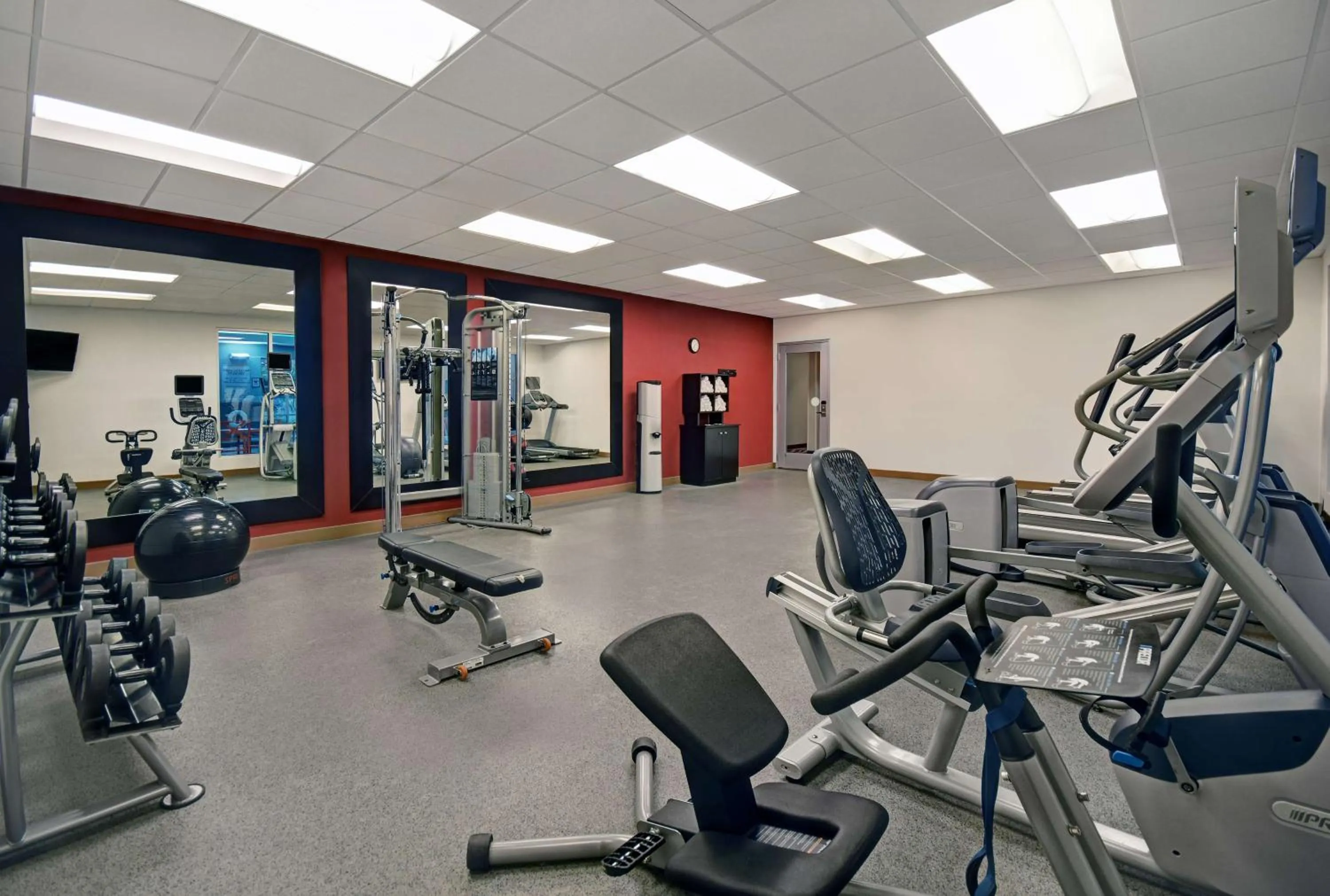 Fitness centre/facilities in Homewood Suites by Hilton Hamilton, NJ