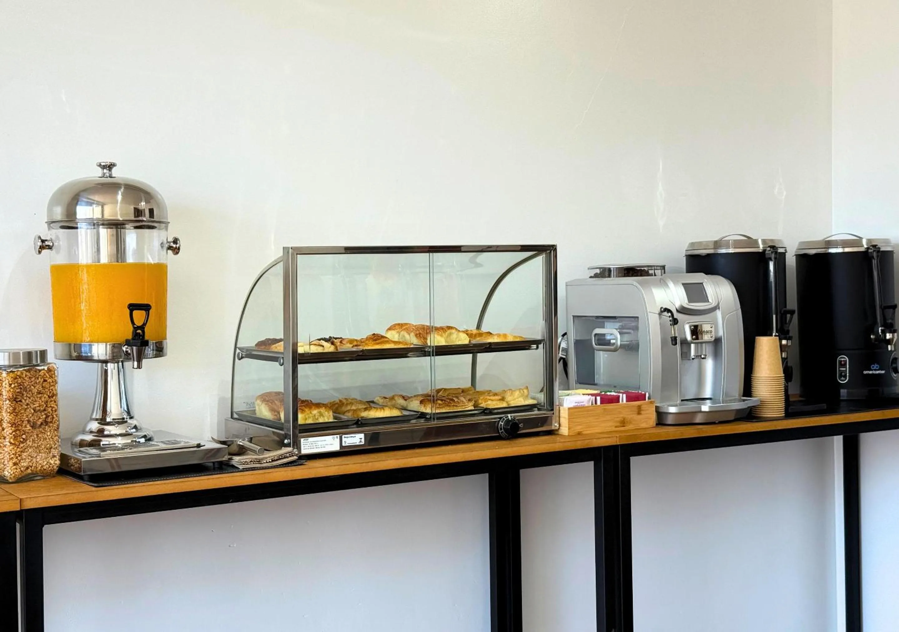 Breakfast in Reco by DOT Suites