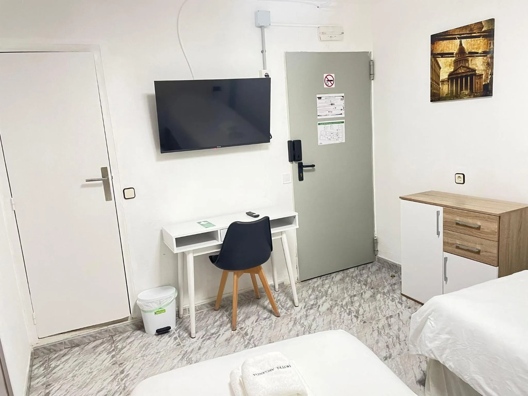 Bedroom, Bed in Hotel Arganda