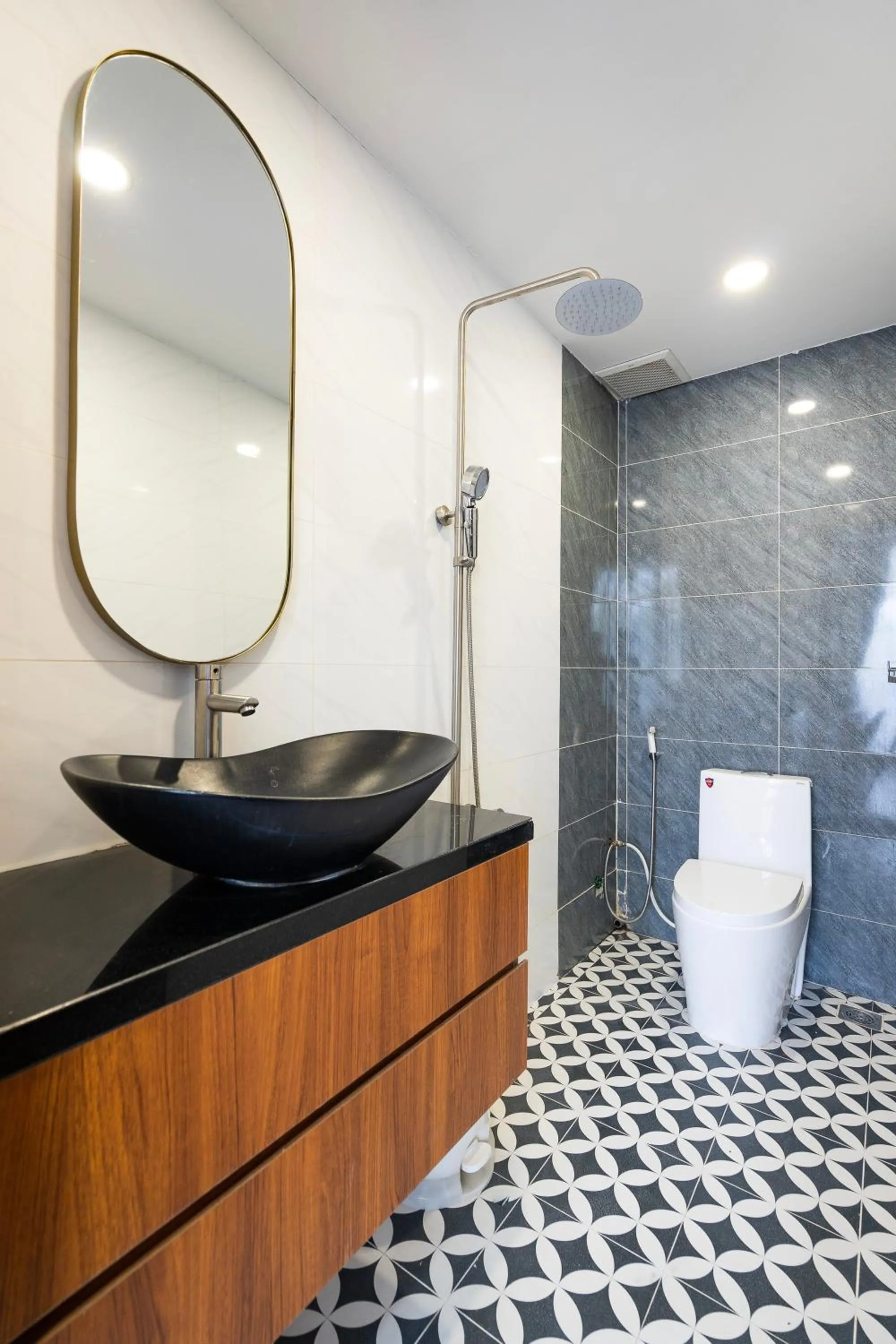 Property building in Mari Queen Hotel - Suong Nguyet Anh