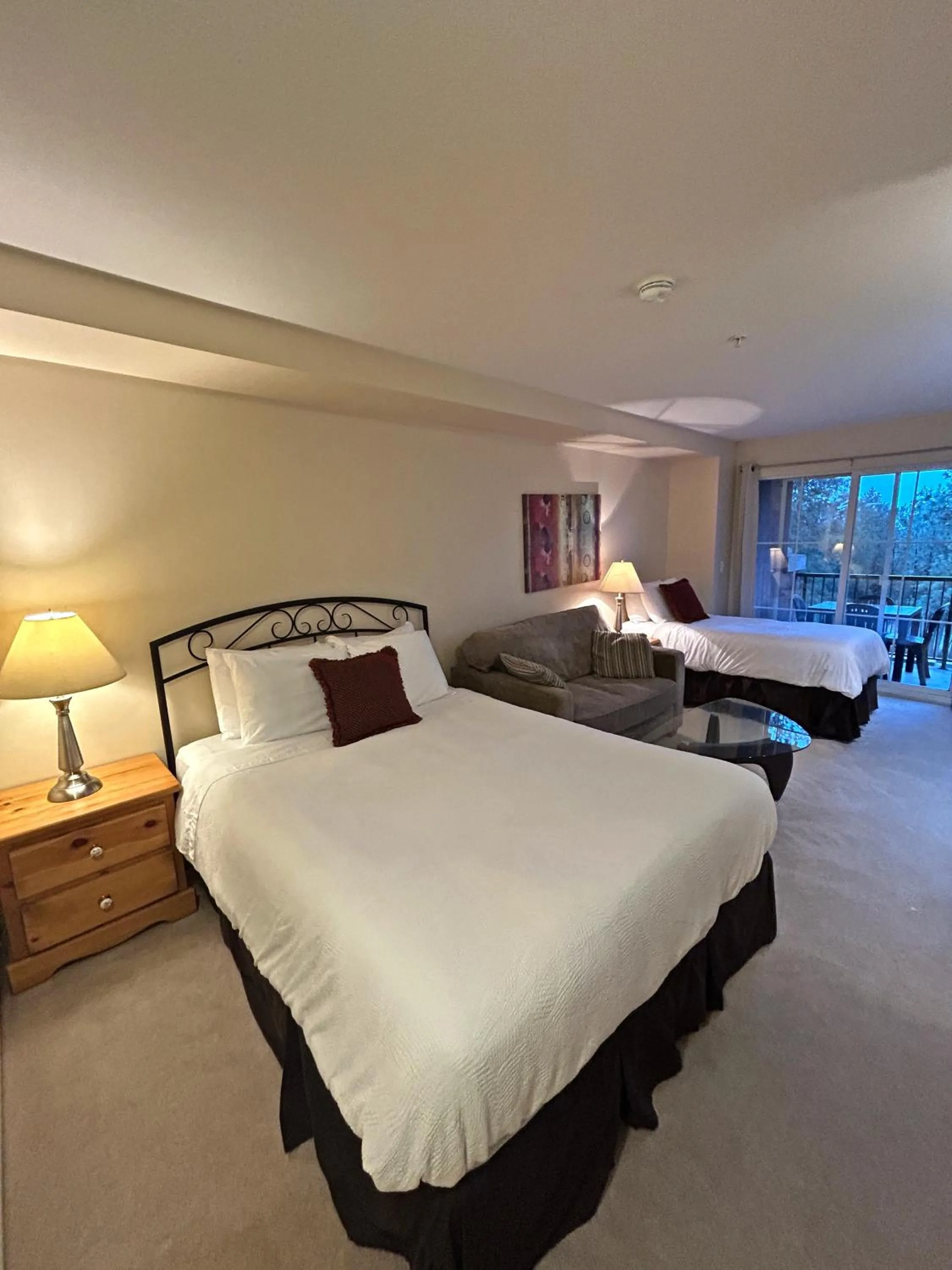 Bed in Borgata Lodge Resort