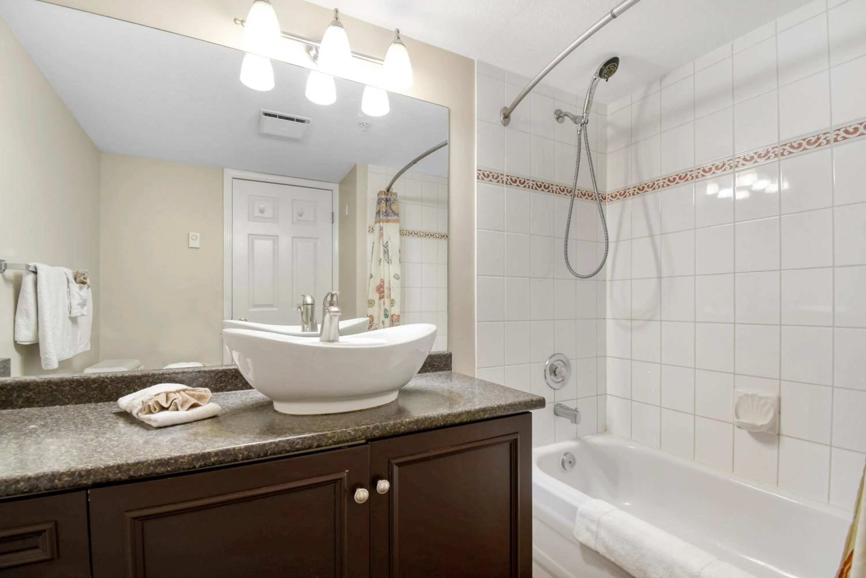 Borgata Lodge Resort