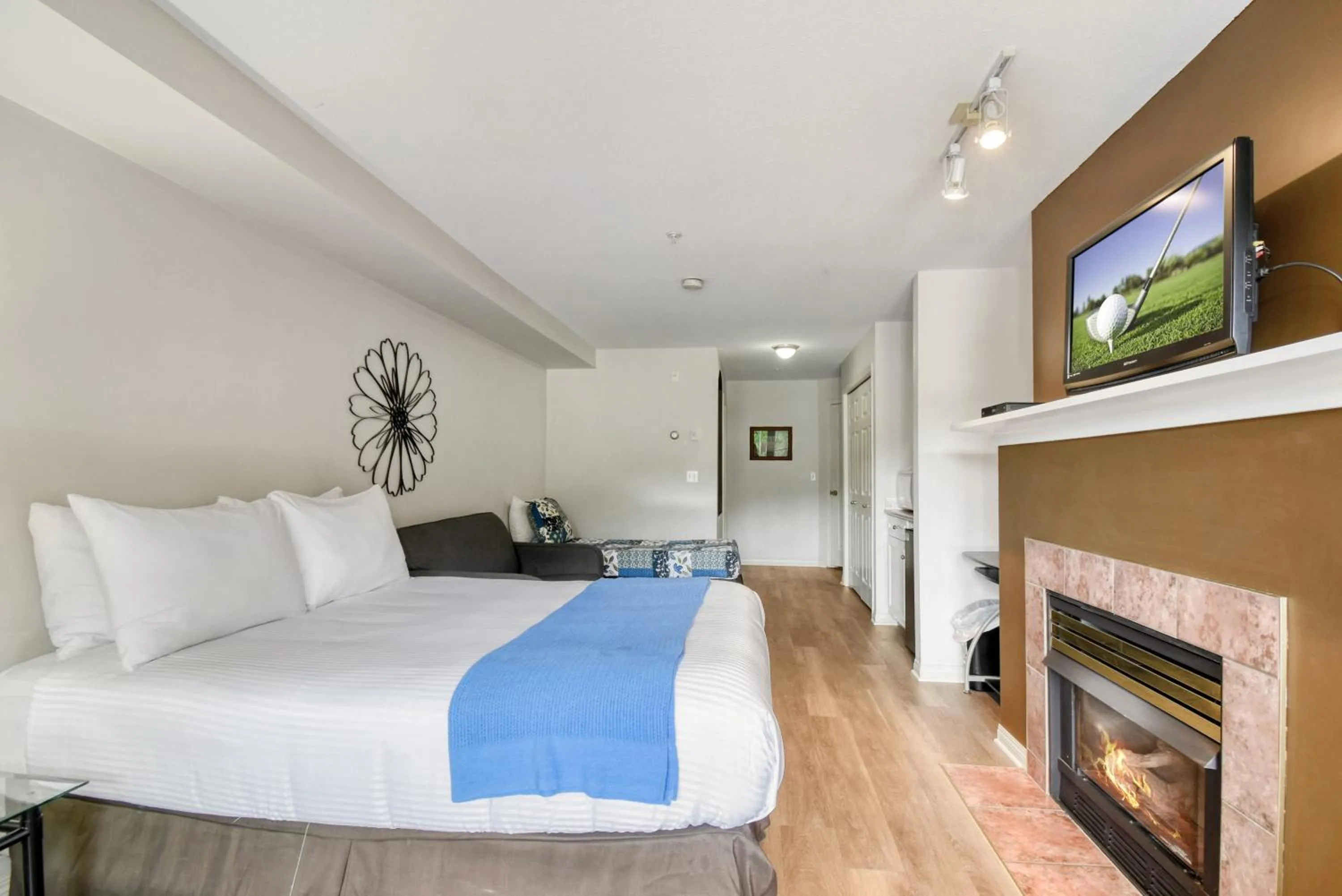 Bed in Borgata Lodge Resort