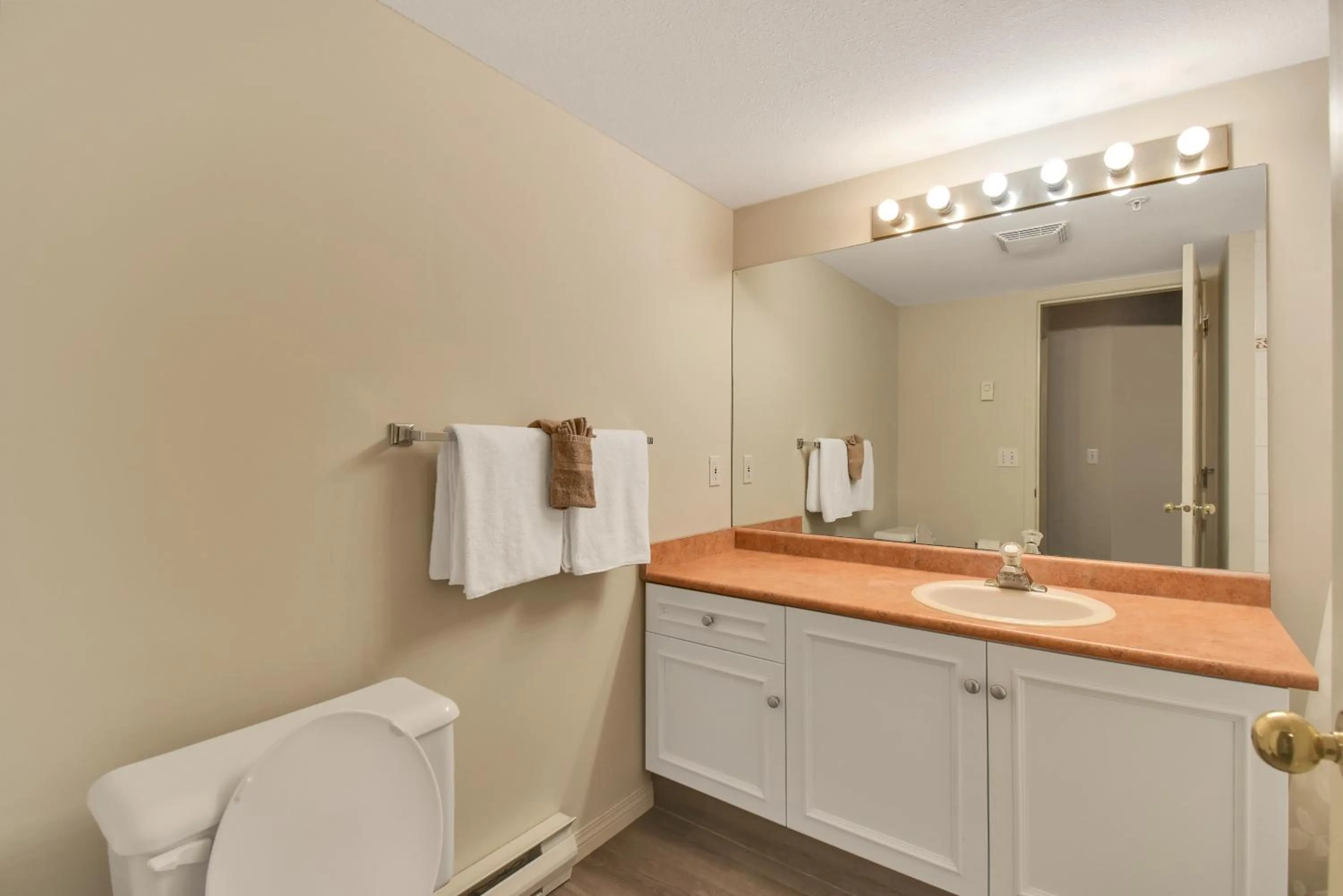 Borgata Lodge Resort