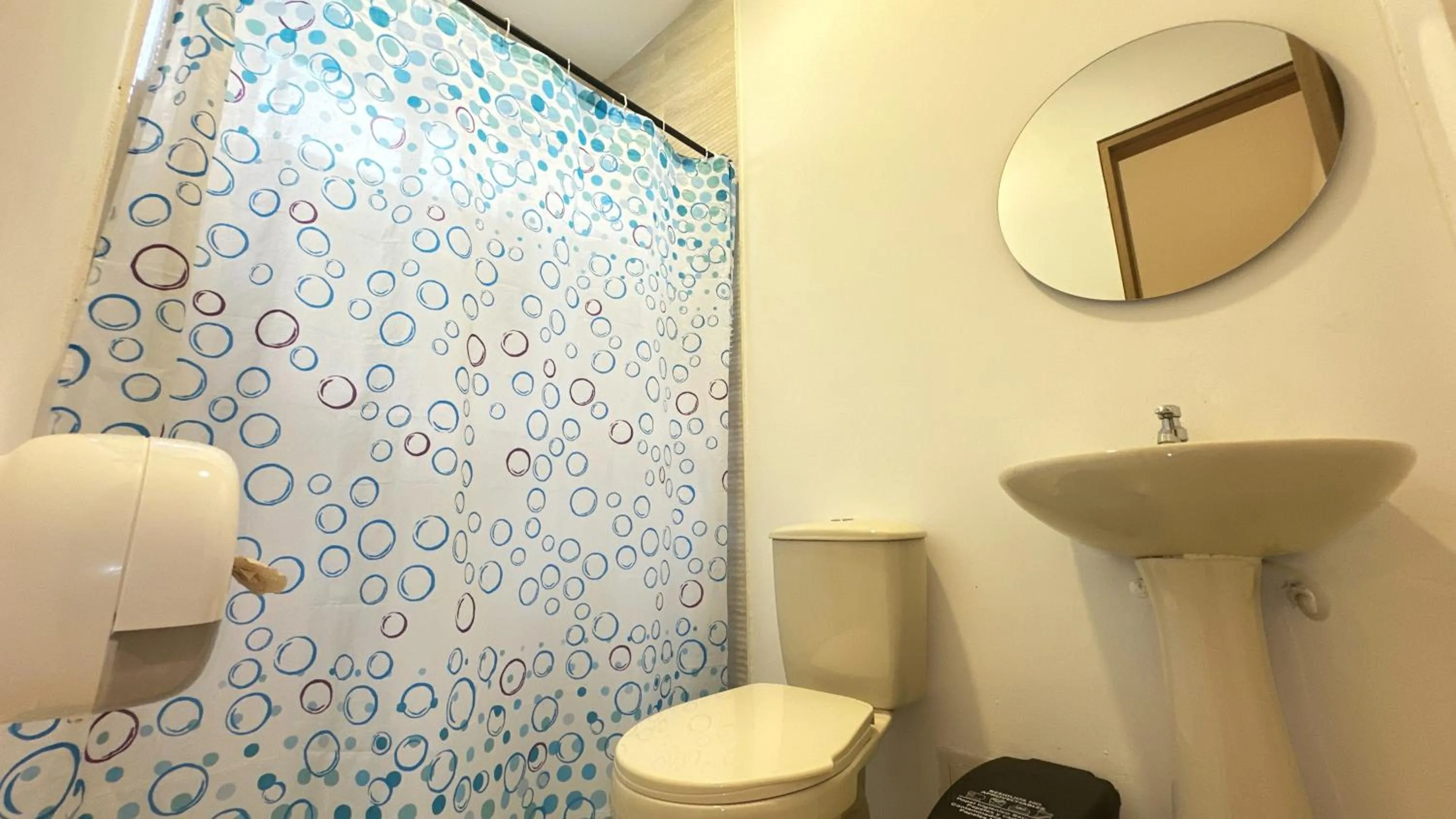 Shower in Hotel Taybo Kai By St Hoteles