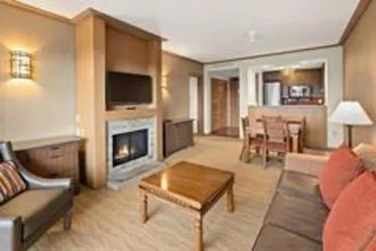 Suncadia Resort Luxury Suite with Amazing Mountain Views