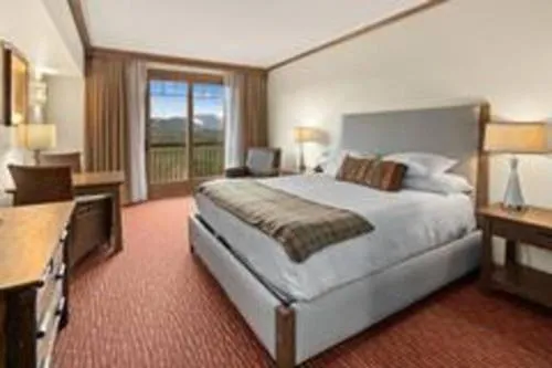 Suncadia Resort Luxury Suite with Amazing Mountain Views