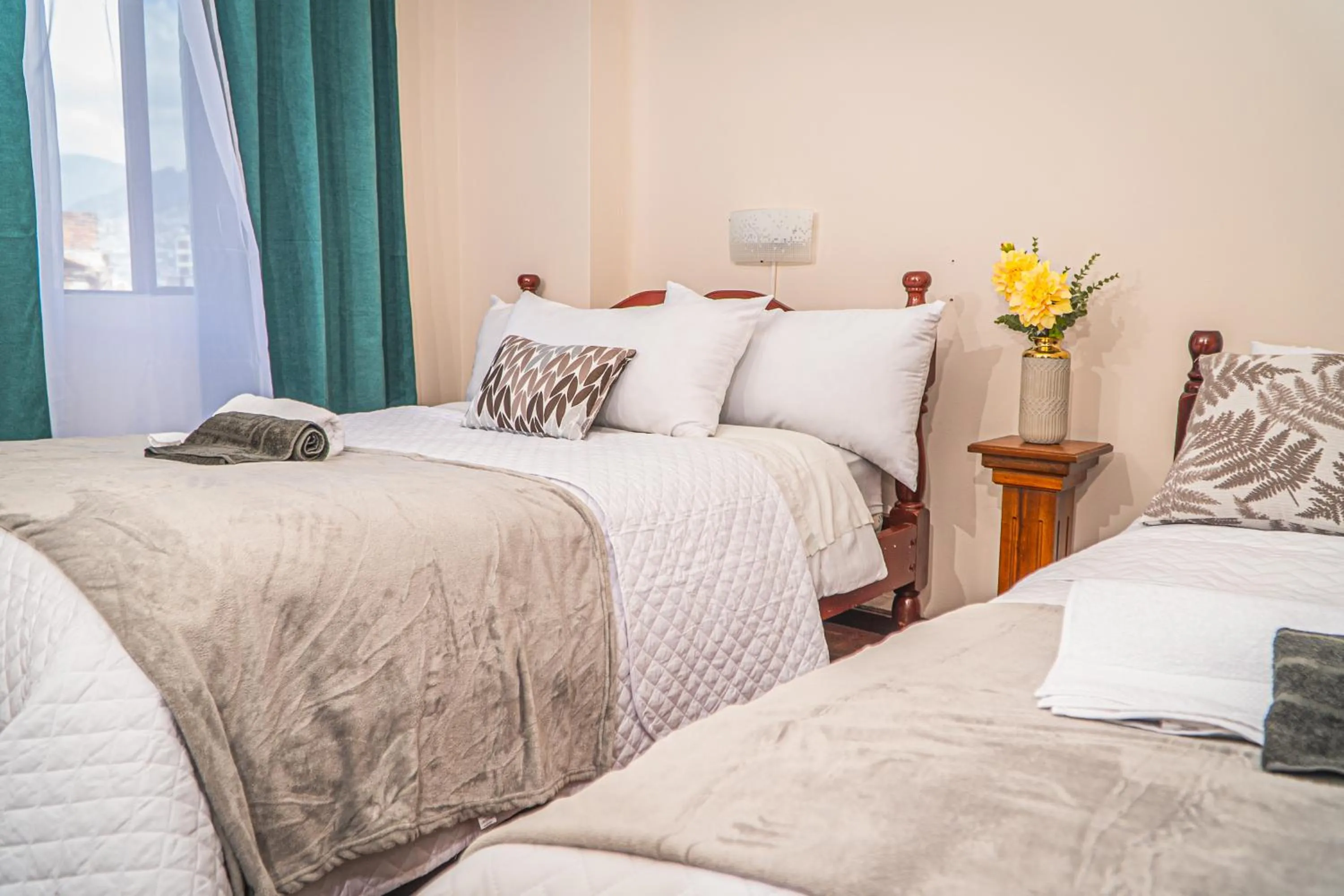 Bed in Ukuku Hostel & Rooftop - Quito