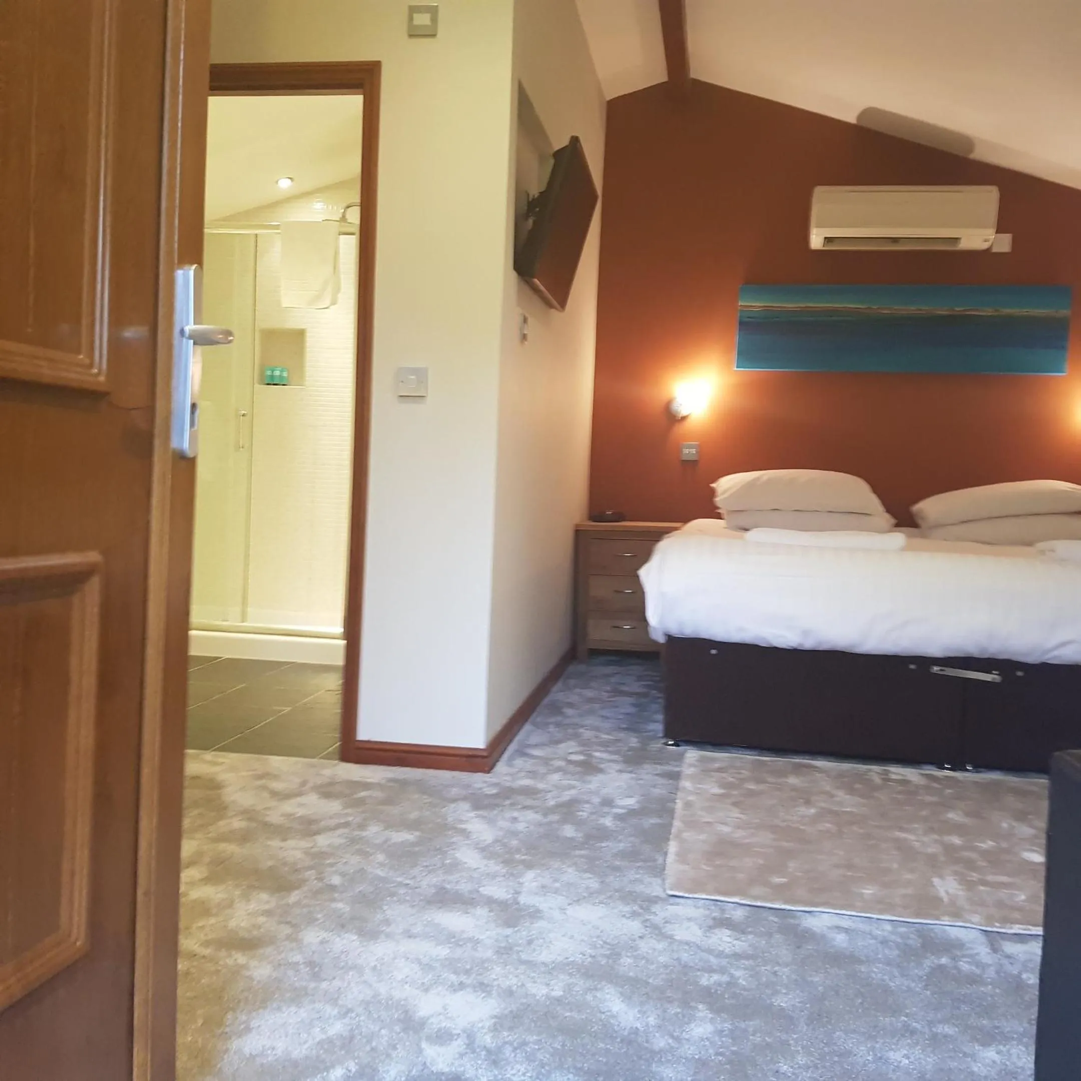 Bed in Heritage Grange at Thurston, Hotel