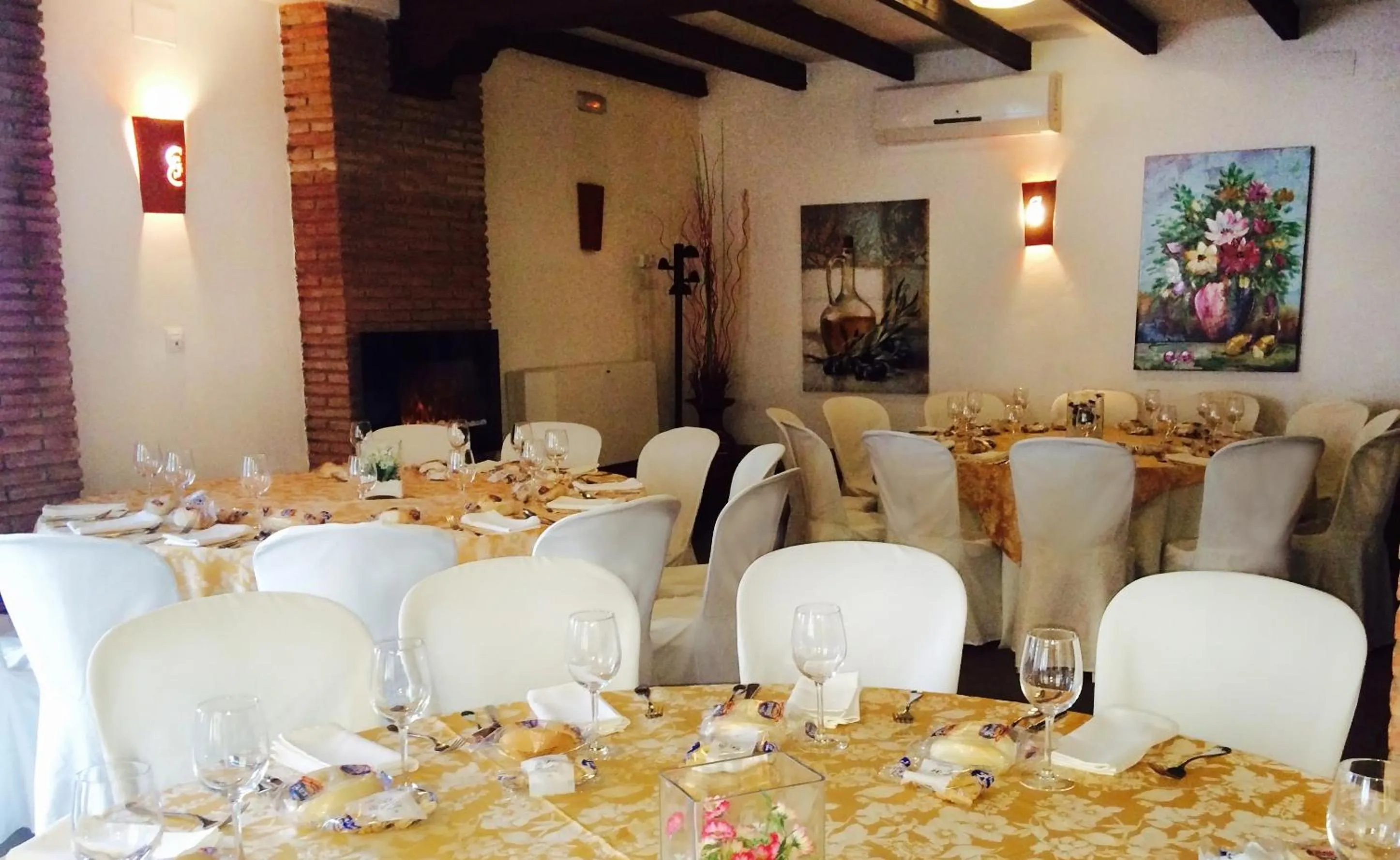 Restaurant/places to eat in Hospedería Convento de Santa Clara