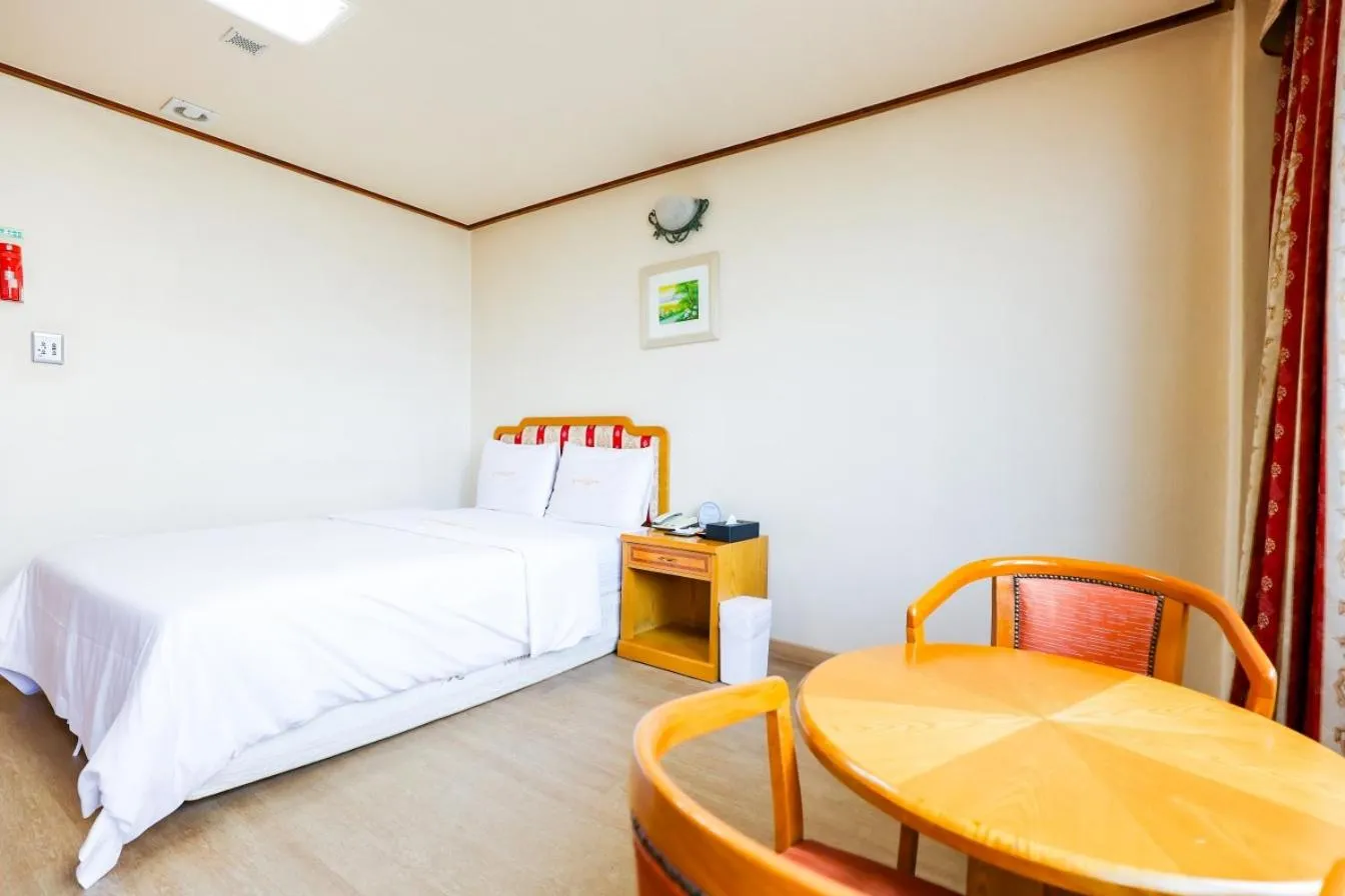 Bed in Newvera Hotel