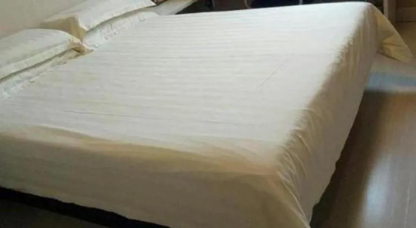 Bed in Jinjiang Inn Shanghai Qingpu