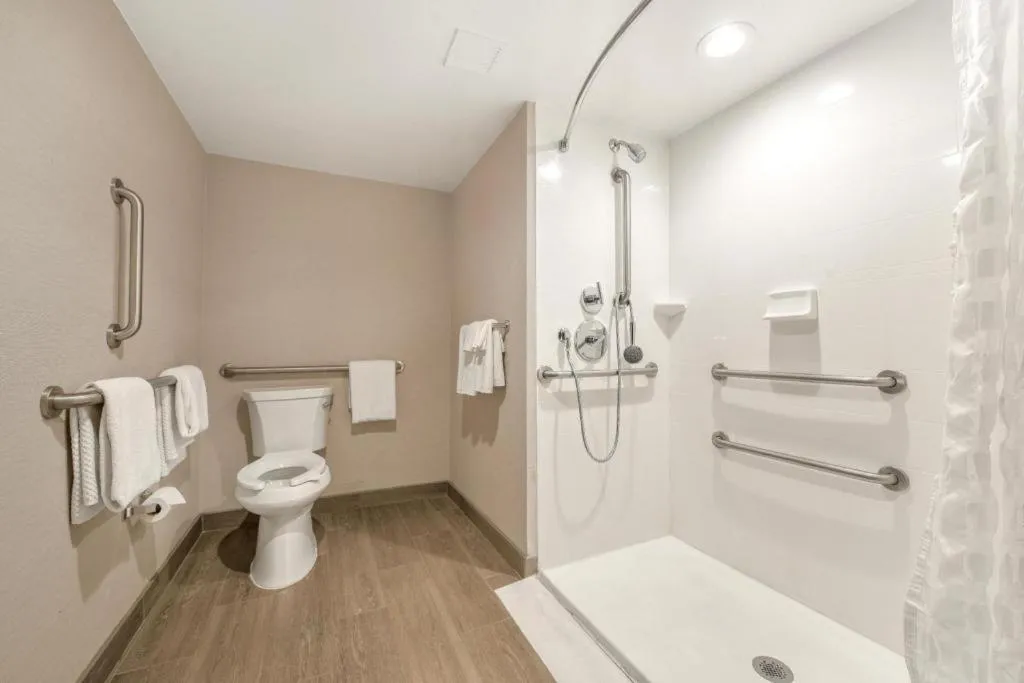 Embassy Suites by Hilton Denver Tech Center North