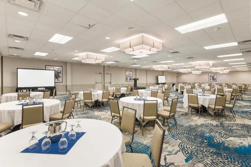 Embassy Suites by Hilton Denver Tech Center North