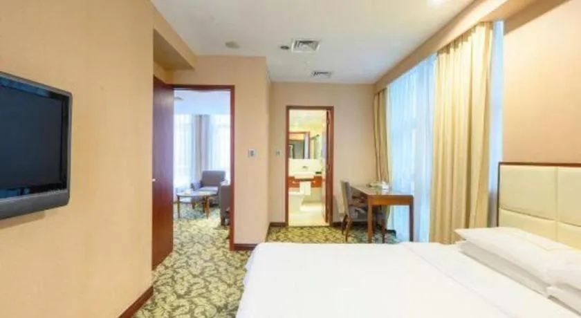 Bed in Xiamen Fortune Hotel