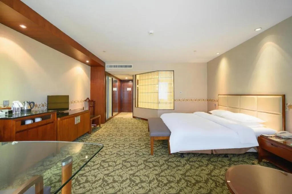 Bed in Xiamen Fortune Hotel