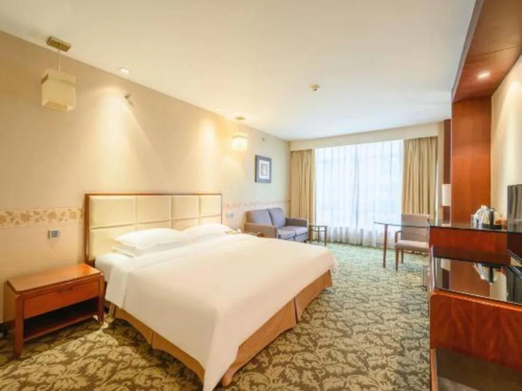 Bed in Xiamen Fortune Hotel