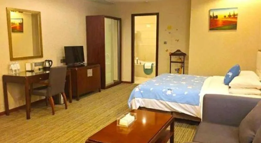 Bed in Xiamen Fortune Hotel