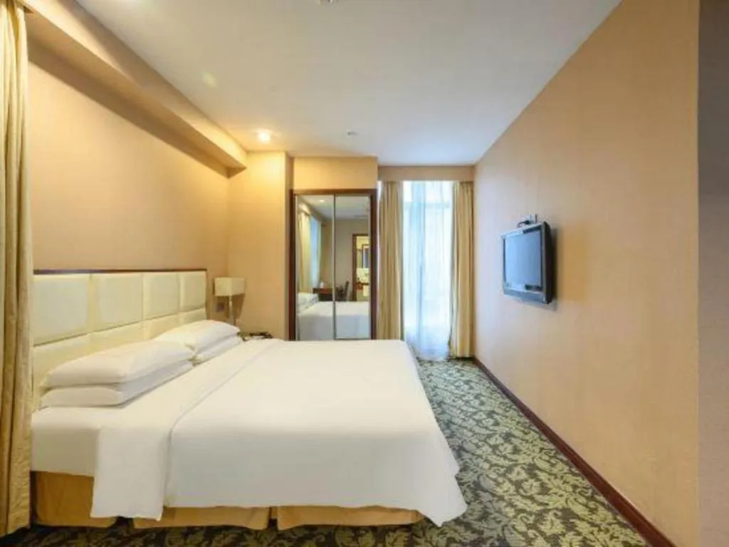 Bed in Xiamen Fortune Hotel