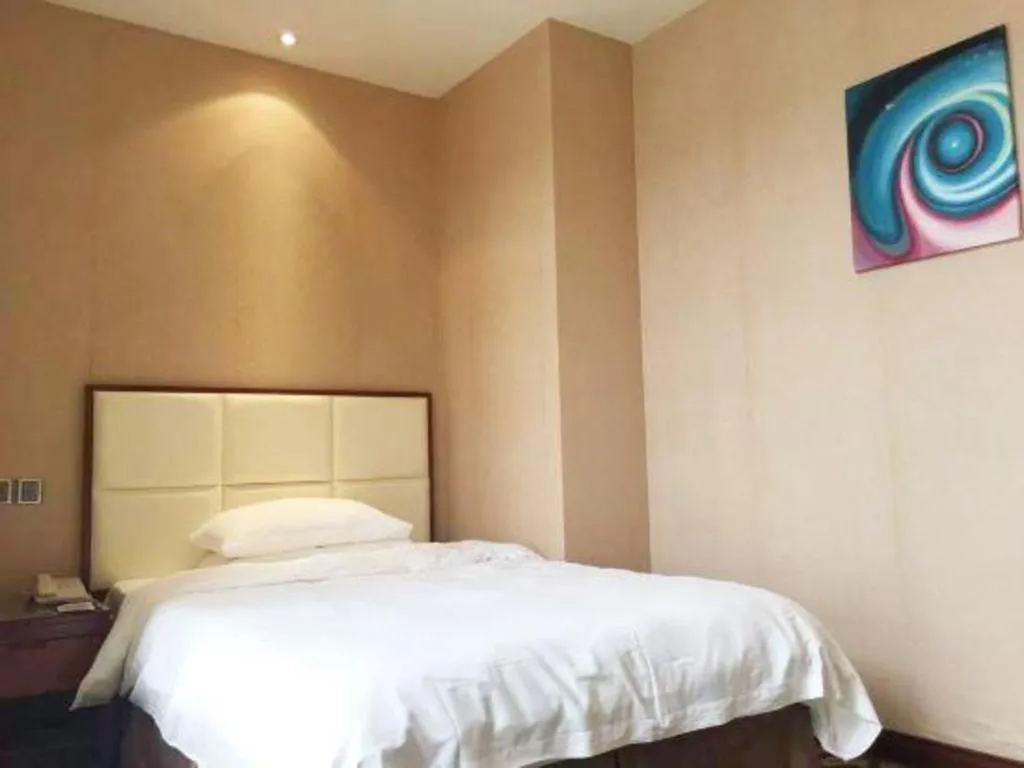 Bed in Xiamen Fortune Hotel