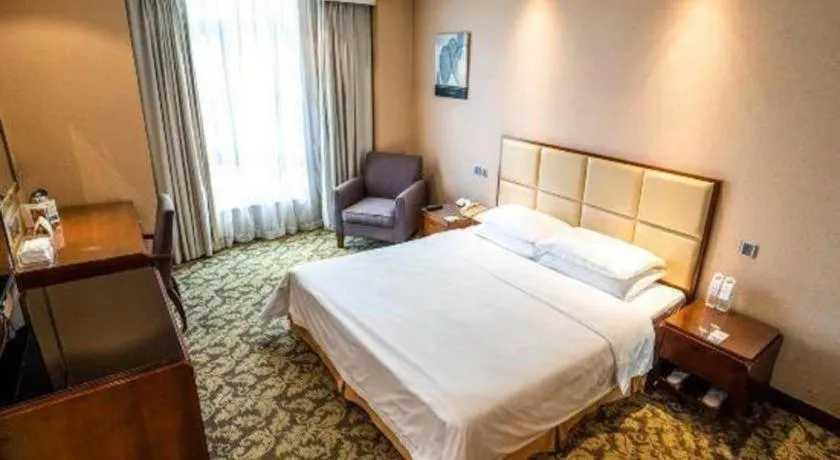 Bed in Xiamen Fortune Hotel