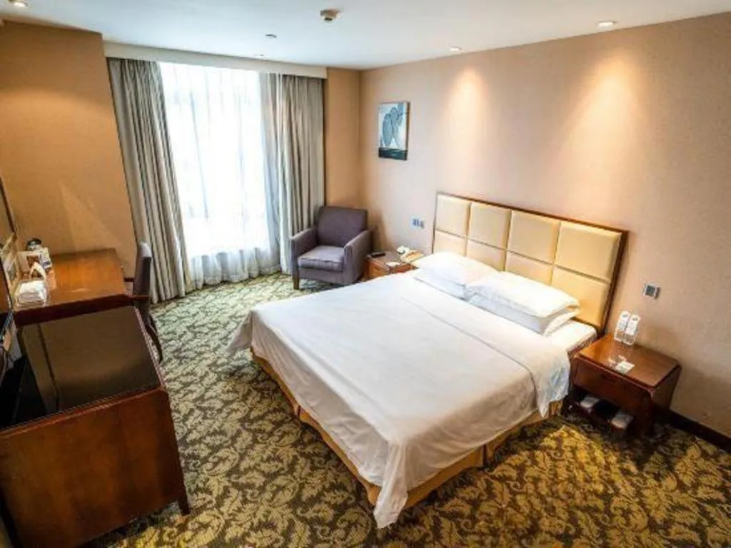 Bed in Xiamen Fortune Hotel