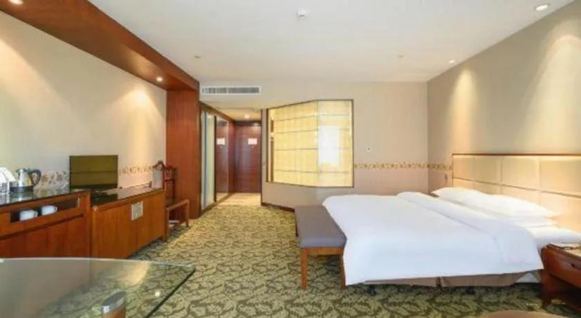 Bed in Xiamen Fortune Hotel