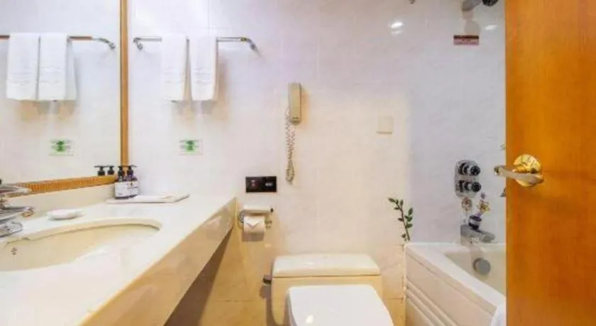 Dalian Zhongshan Hotel