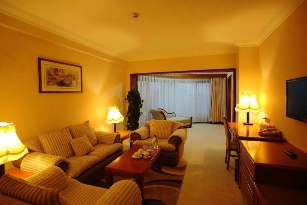 Dalian Zhongshan Hotel