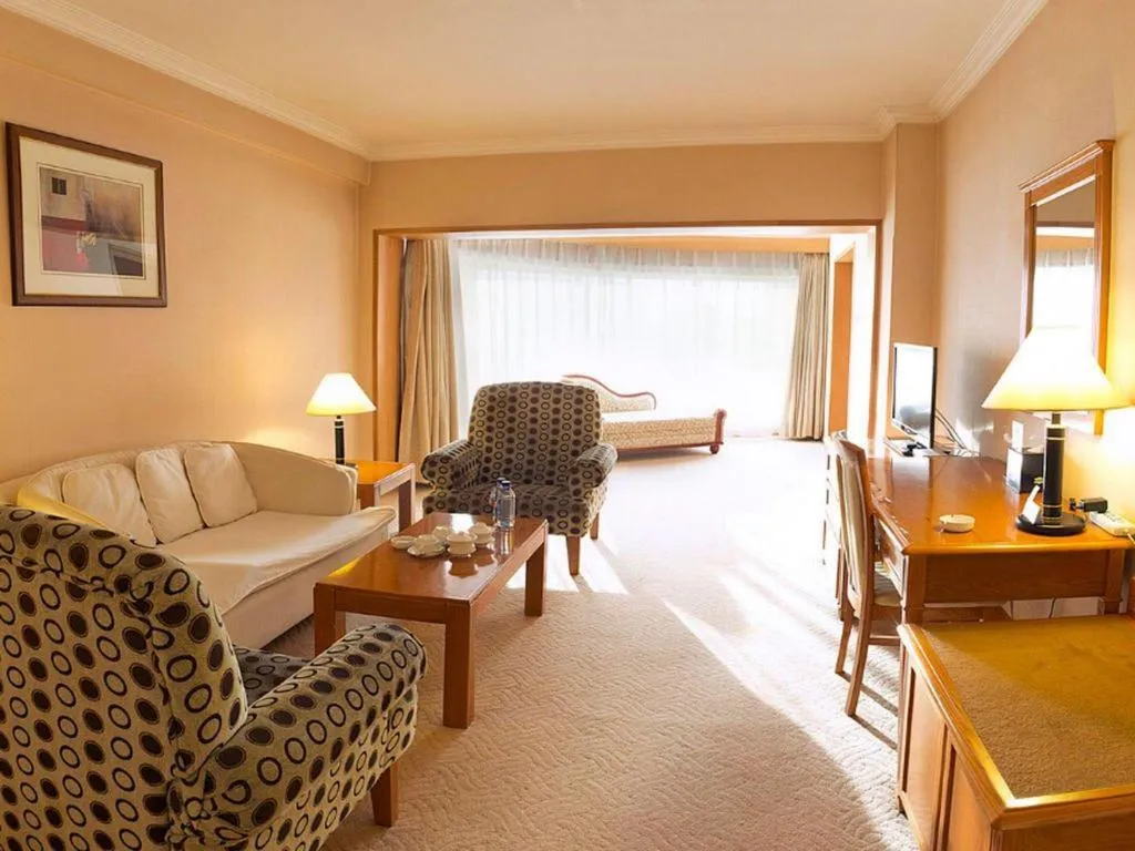 Bed in Dalian Zhongshan Hotel