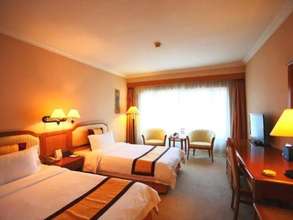 Bed in Dalian Zhongshan Hotel