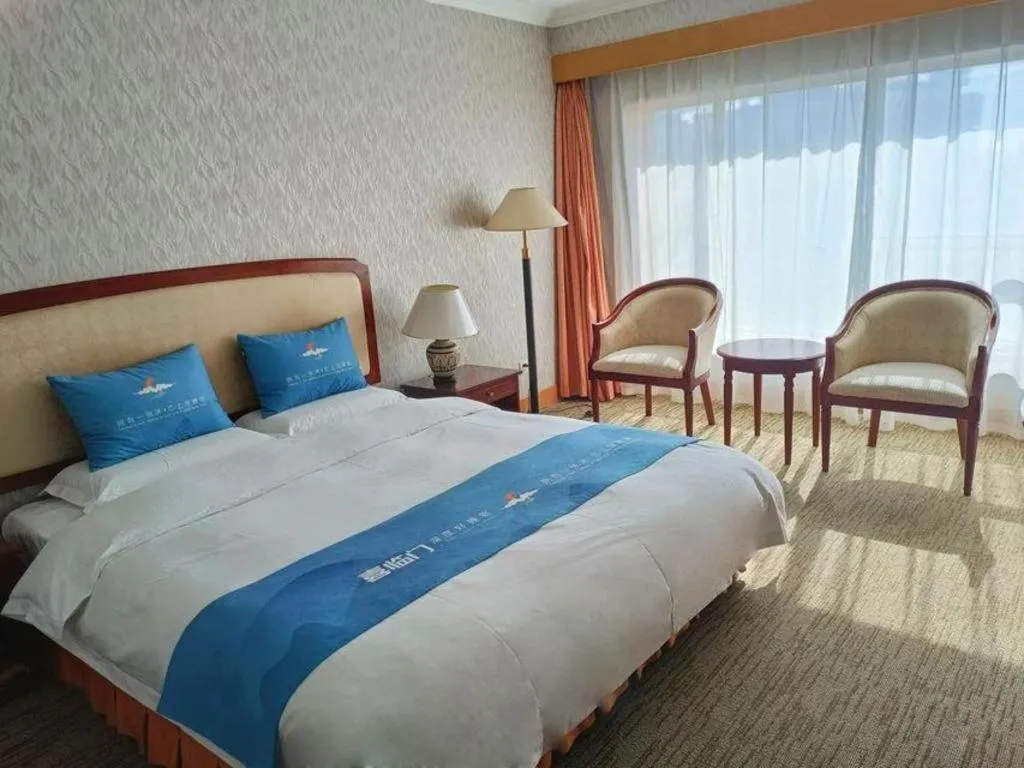 Bed in Dalian Zhongshan Hotel