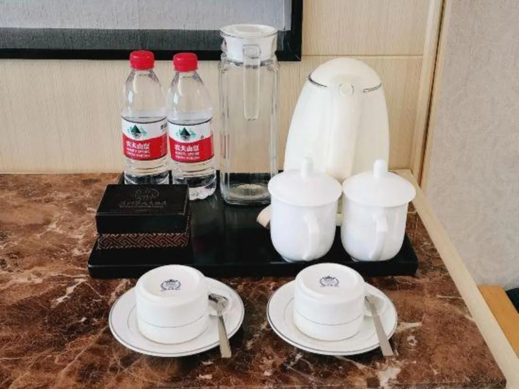 Yiyang Huatian Hotel