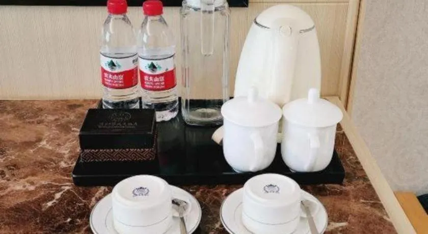 Yiyang Huatian Hotel