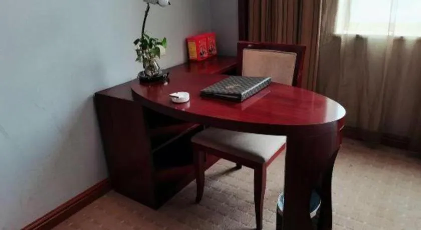 Yiyang Huatian Hotel