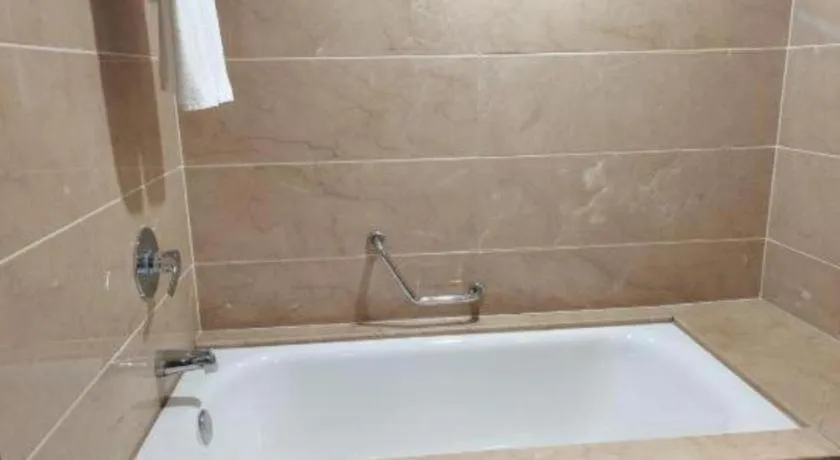 Yiyang Huatian Hotel