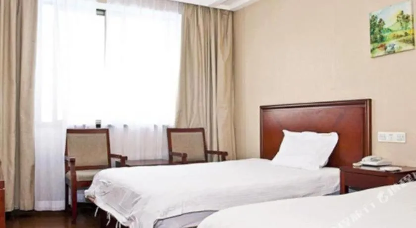 Bed in GreenTree Inn Shanghai Gongkang Road Branch