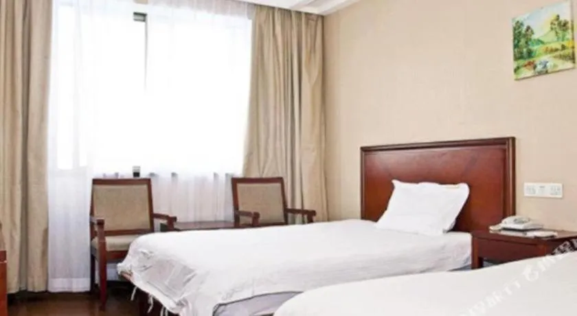 Bed in GreenTree Inn Shanghai Gongkang Road Branch