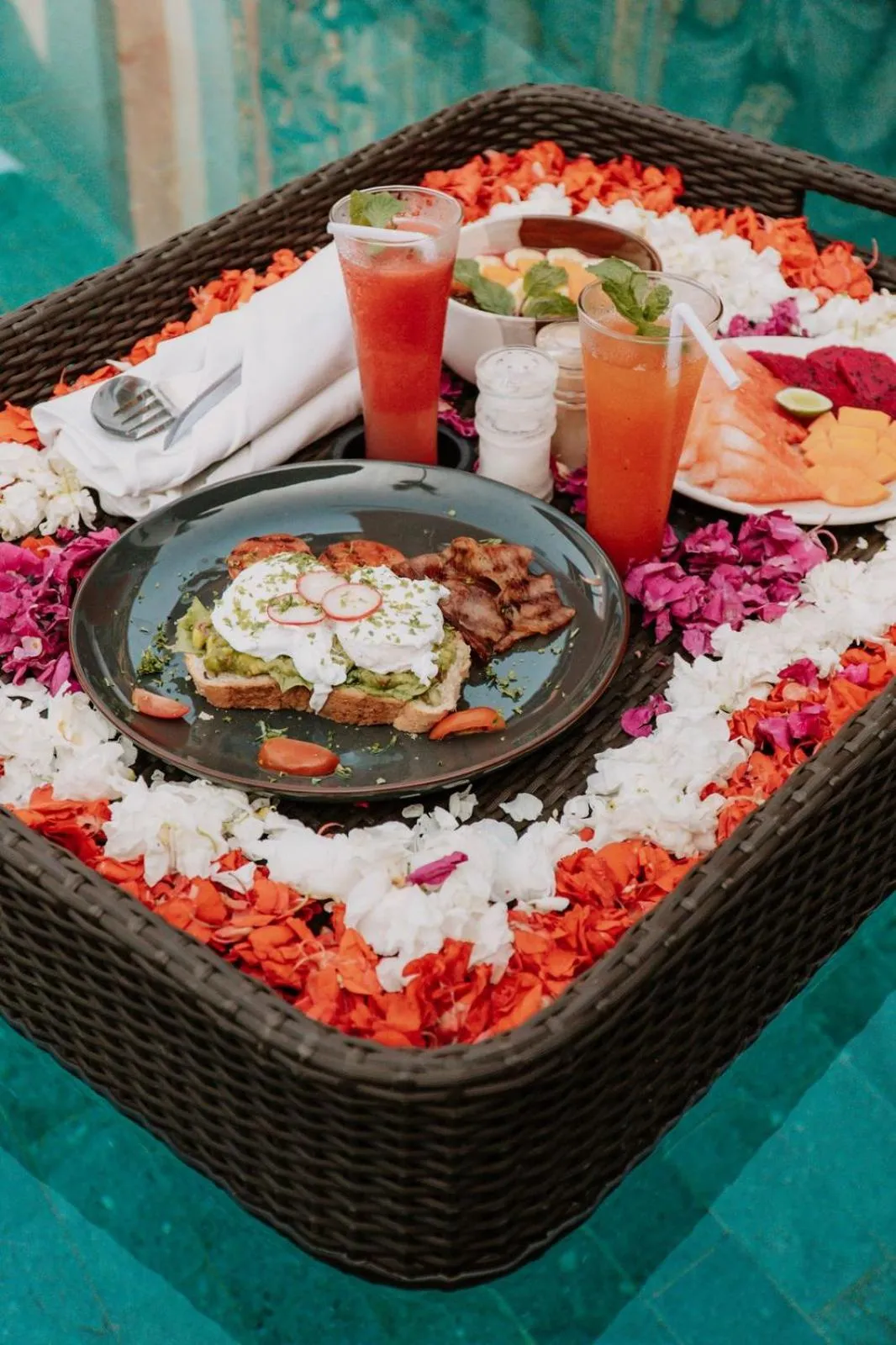 Breakfast in Maddu Suites