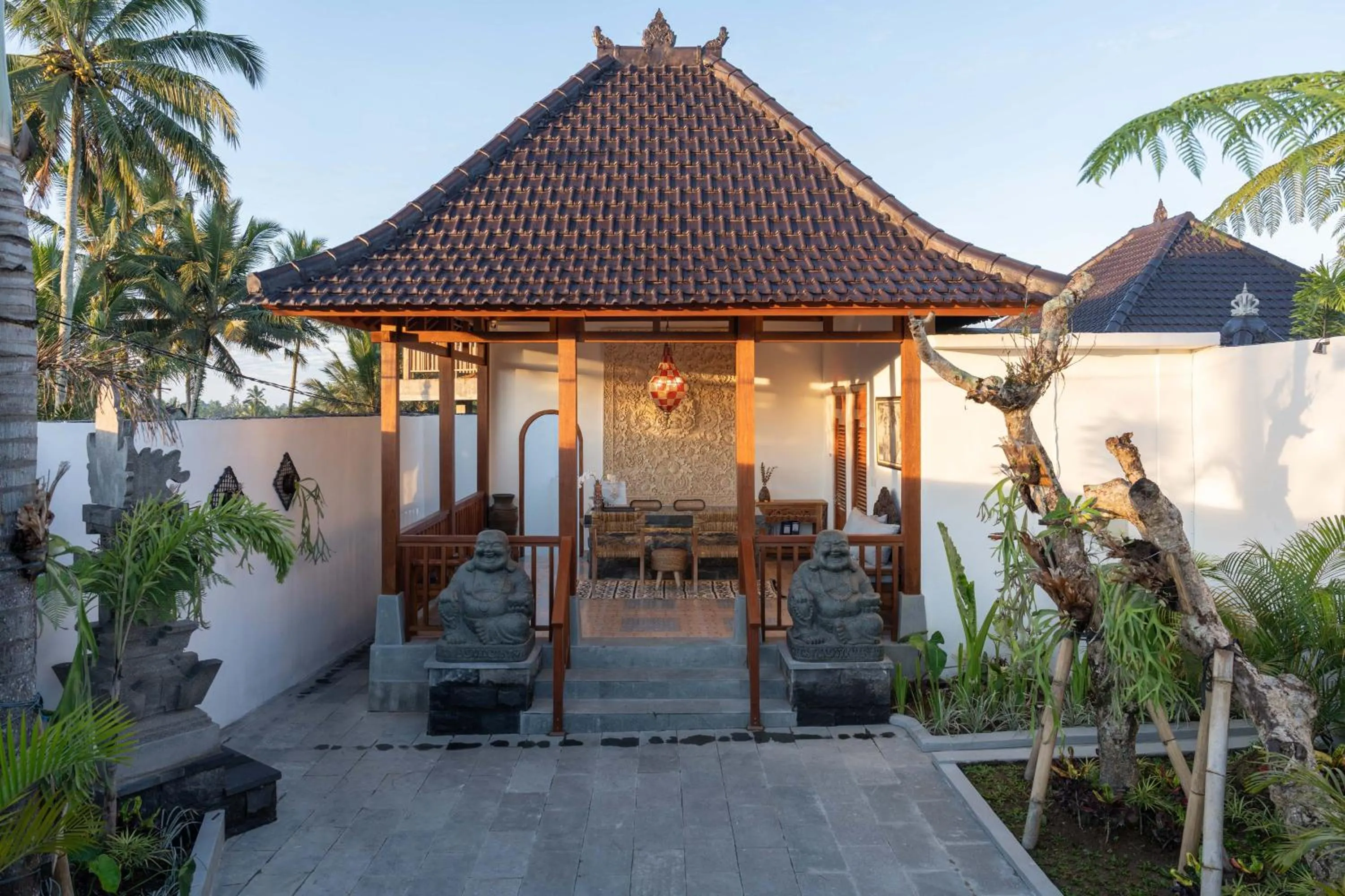 Lobby or reception in Maddu Suites