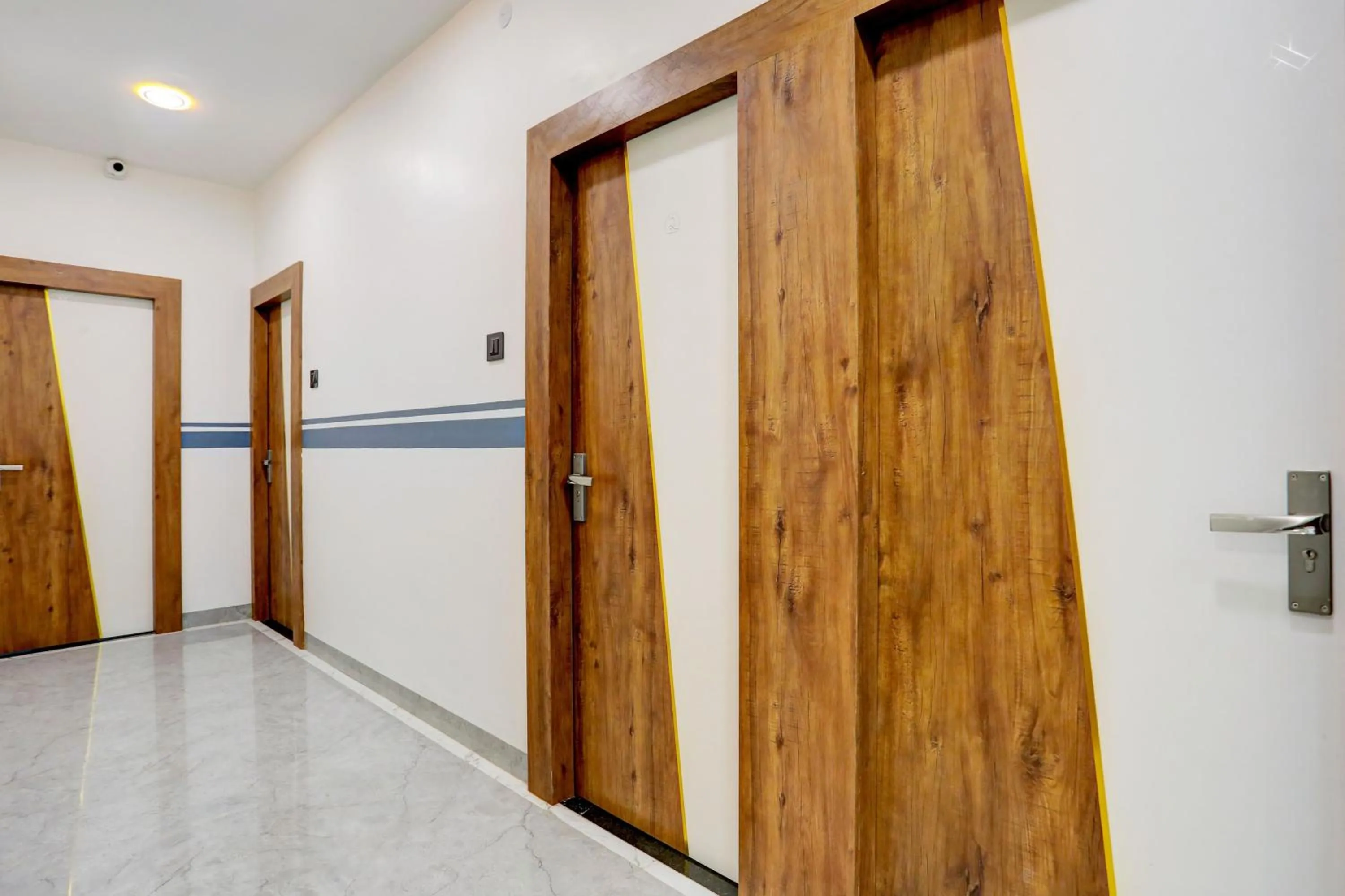 Lobby or reception in HOTEL O ANUSHTHAN