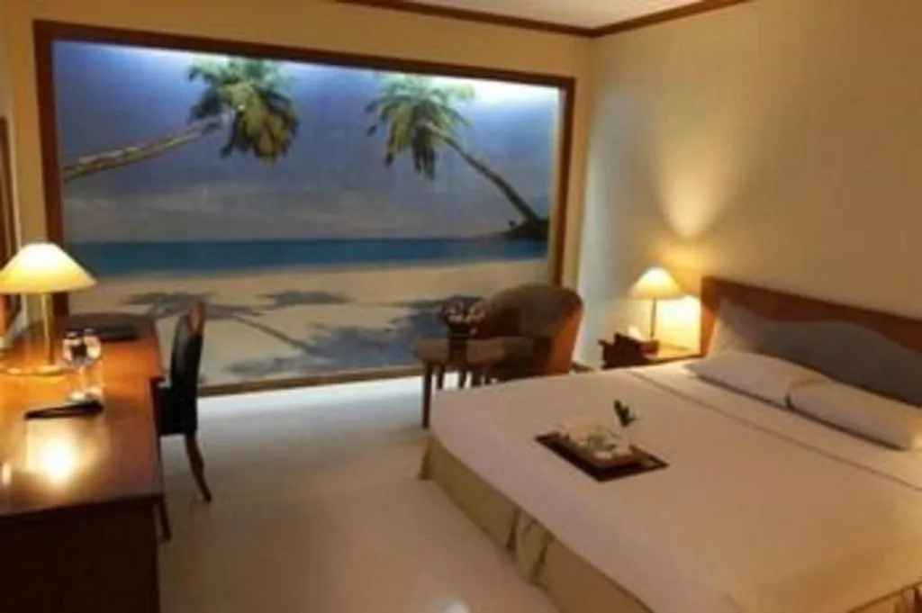 Bed in Makassar Golden Hotel