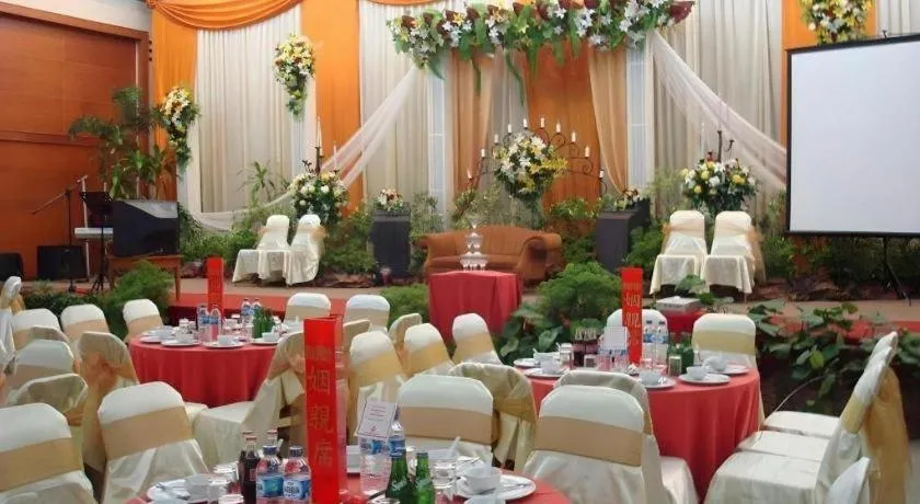 Makassar Golden Hotel