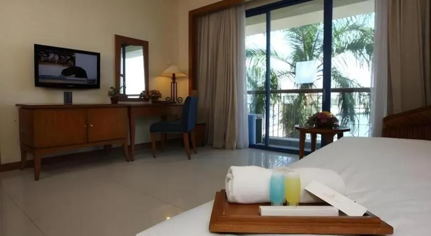 Bed in Makassar Golden Hotel