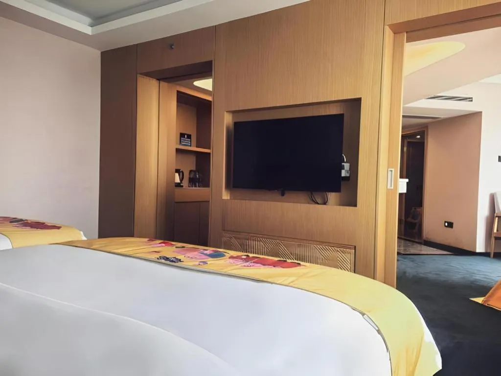 Bed in Rui Cheng Hotel