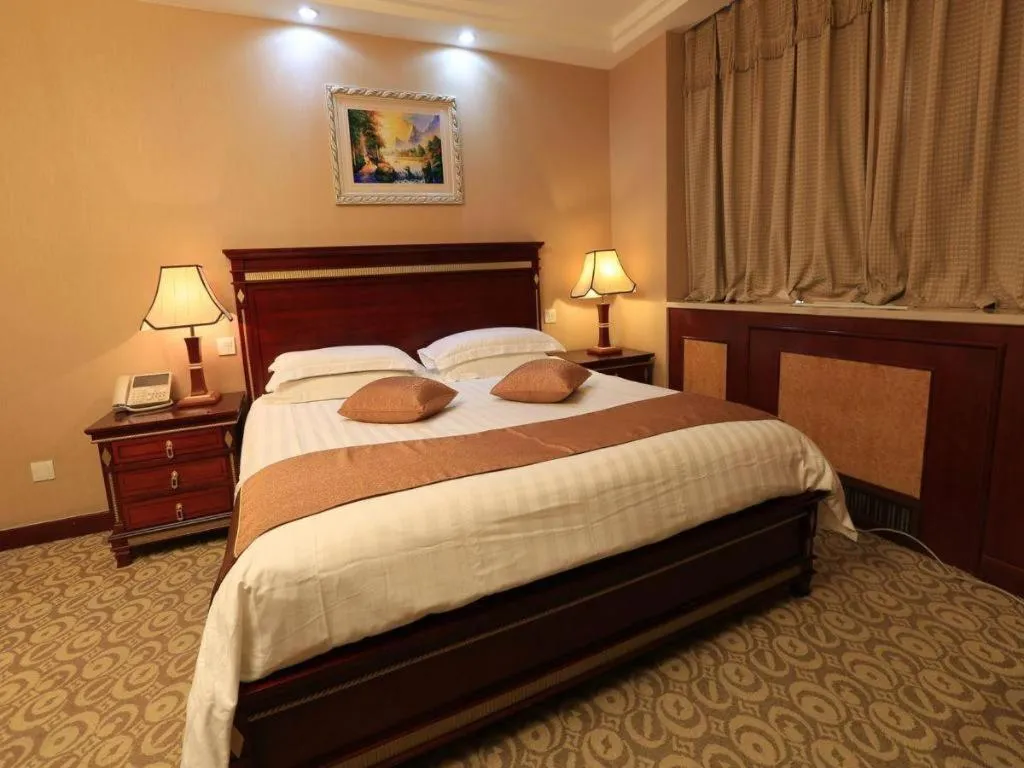 Bed in Rui Cheng Hotel