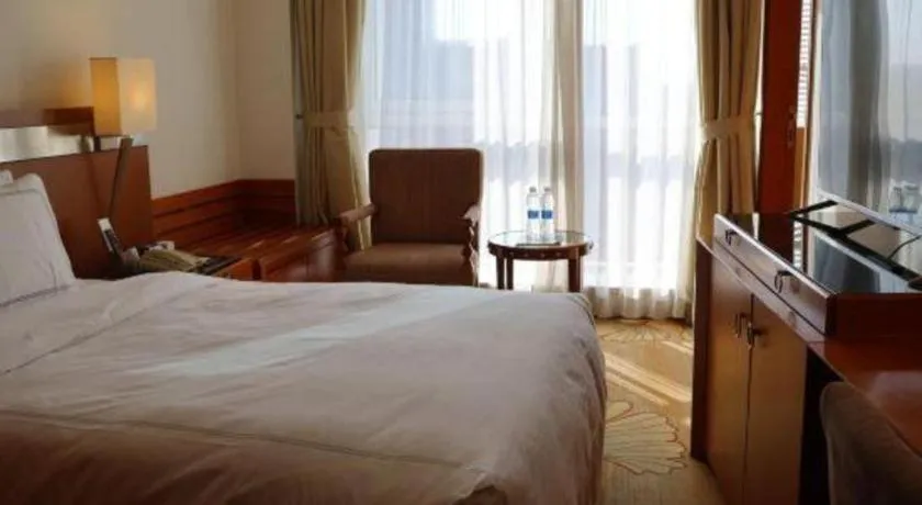 Bed in Jianguo Garden Hotel