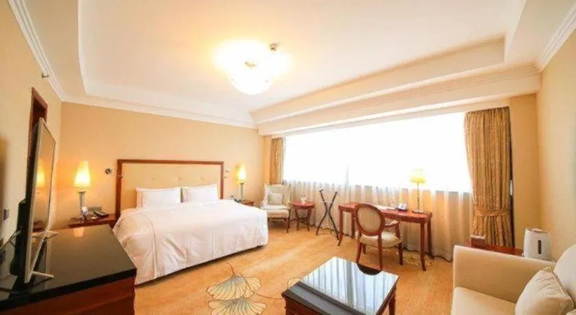 Bed in Jianguo Garden Hotel